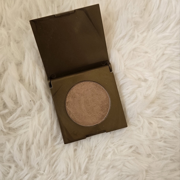 Tarte travel-size Amazonian clay waterproof bronzer - Picture 2 of 3